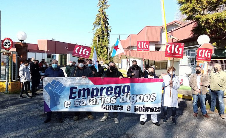 La láctea Tegestacín paraliza su actividad mientras todavía arrastra el impago de las nóminas de sus empleados​