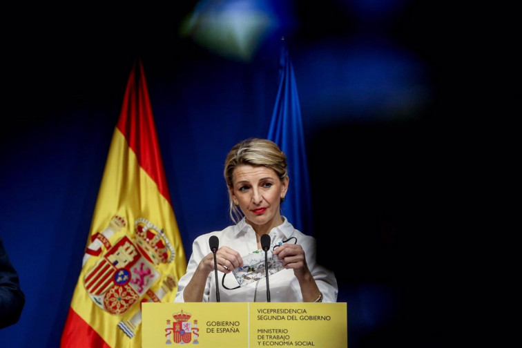 El Gobierno propone elevar el SMI hasta los 996 euros mensuales, 31 euros más que en 2021