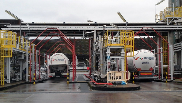 Archivo - Tren al que suministra GNL Reganosa