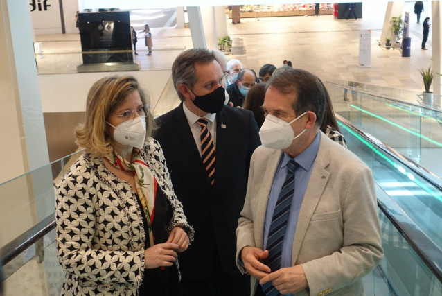 Domíguez, Miñones y Caballero este martes en Vigo.