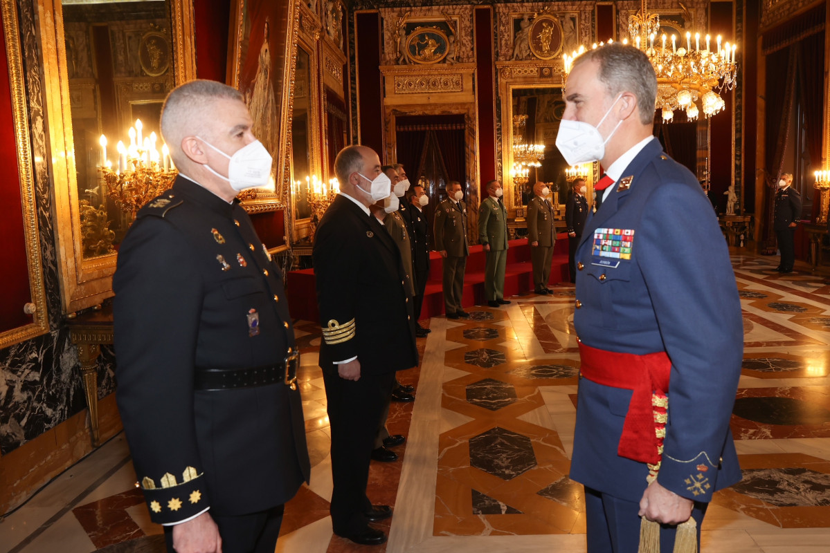 El Rey durante una recepciu00f3n a oficiales de las fuerzas armadas