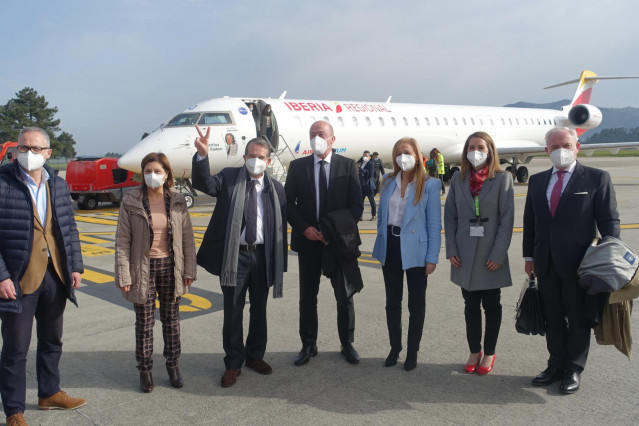 Recibiiento de uno de los vuelos de Air Nostrum.