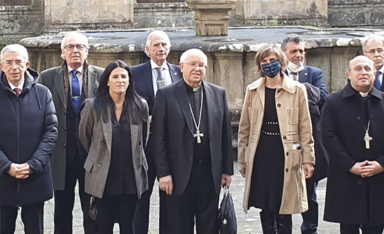 El arzobispo de Santiago aplaude la Comisión de Investigación sobre abusos a menores que el PP cuestiona