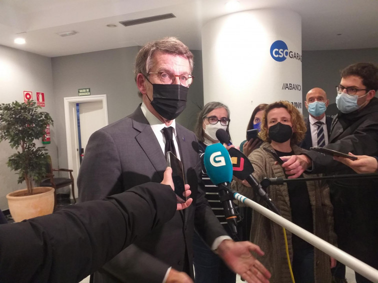 Feijóo juega al despiste y emplaza al martes su candidatura para presidir el PP