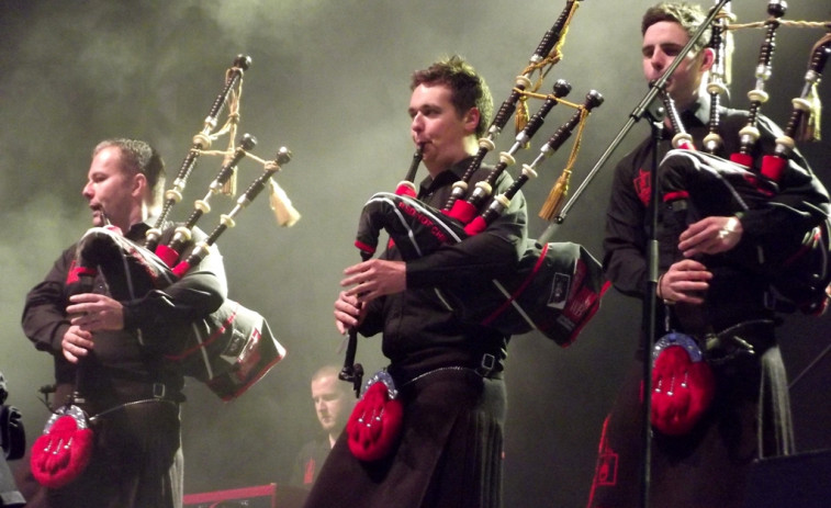 Gran retorno del Festival de Ortigueira con los escoceses Red Hot Chilli Pipers y Tanxugueiras