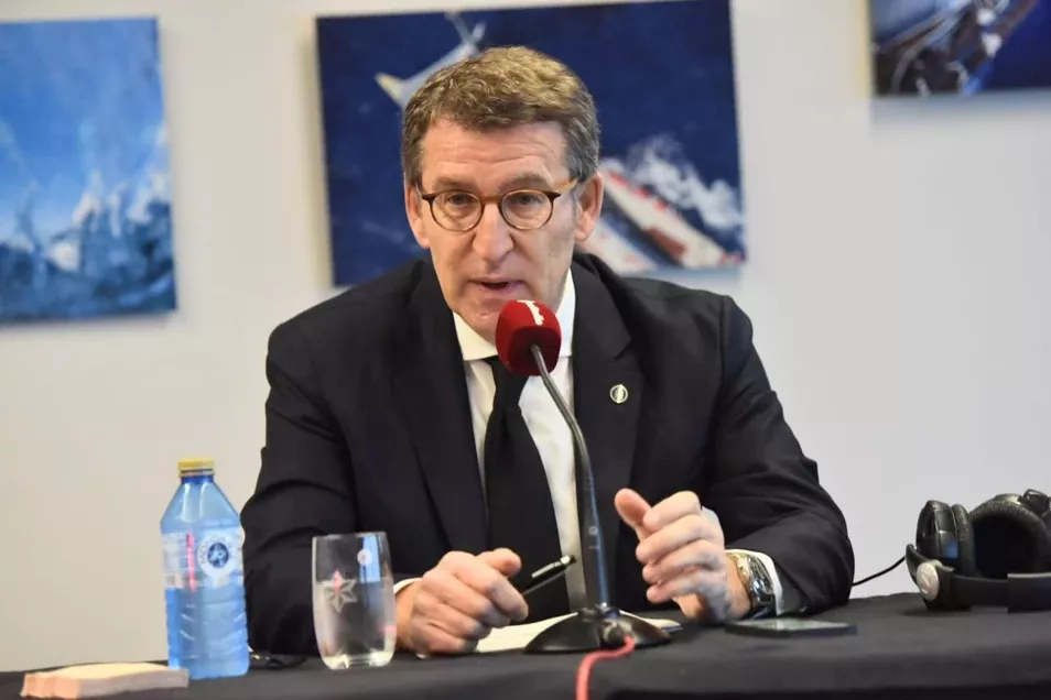 Feiju00f3o en Sanxenxo entrevistado en una imagen de David Alonso para Libertad Digital