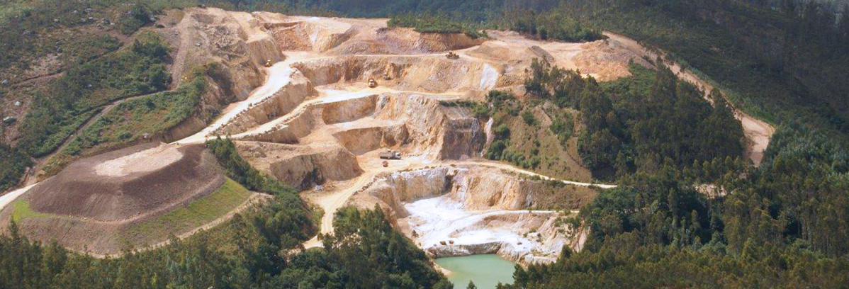 Mina a cielo abierto Esemeralda de Ferroglobe en Trazo
