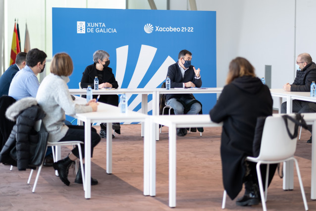 El conselleiro de Cultura, Educación e Universidade, Román Rodríguez, presenta las nuevas líneas de ayudas al sector de los videojuegos