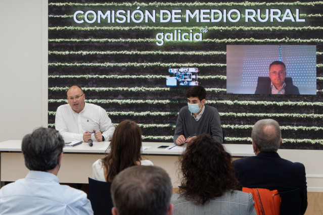 Miguel Tellado, secretario general del PPdeG, y Avelino Souto, presidente de la Comisión de Medio Rural del partido