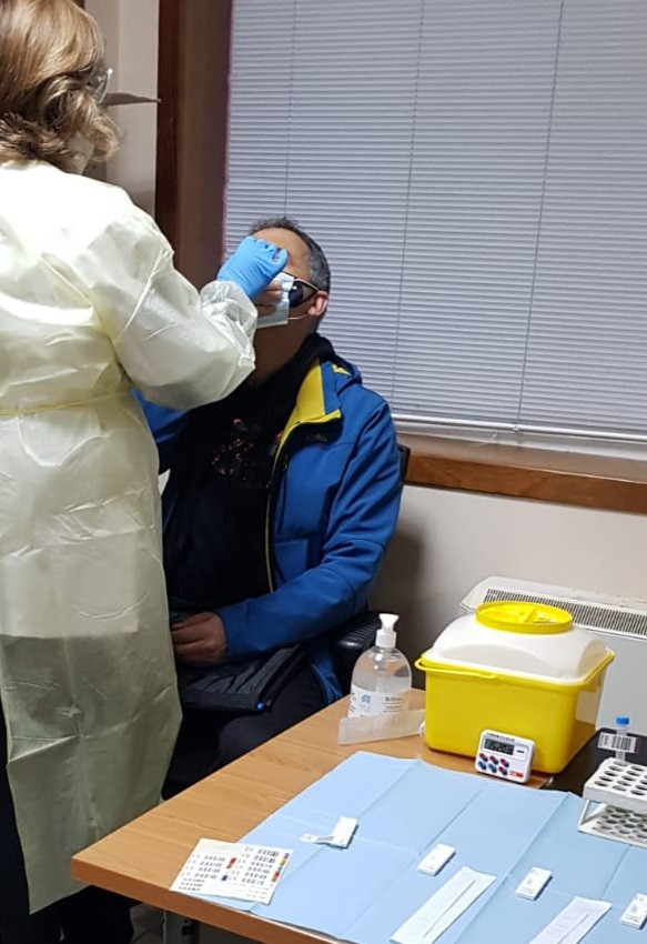 Archivo - Un test Covid en el área sanitaria de A Coruña y Cee.