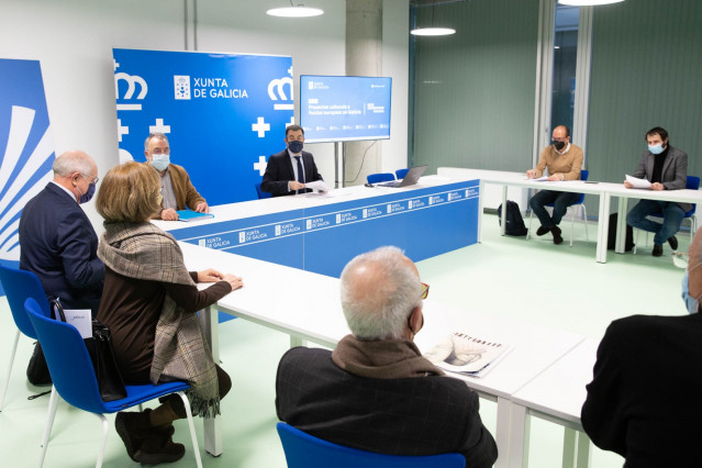 El conselleiro de Cultura, Educación e Universidade, Román Rodríguez, preside el Consello Galego de Ensinanzas Artísticas