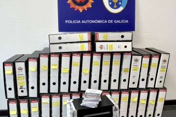 Material intervenido por la Policía Autonómicas a una organización que proporcionaba certificados falsos de PCR y antígenos.