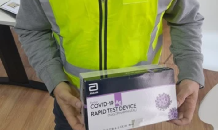 Varias clínicas de A Coruña y Pontevedra involucradas en una trama de PCRs y antígenos para certificados falsos