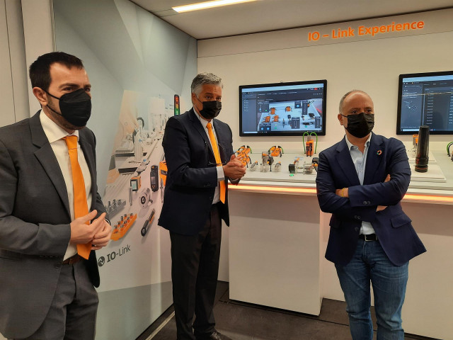 David Regades en el camión de Ifm.