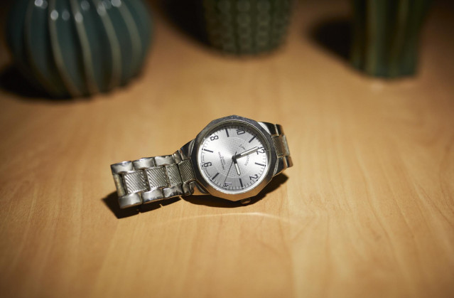 Archivo - Las manecillas de un reloj marcan las 3 horas, en Madrid (España), a 26 de marzo de 2021.La madrugada del próximo domingo, 28 de marzo, a las 02.00 horas serán las 03.00 horas y tras adelantar una hora los relojes, dará comienzo el horario de ve