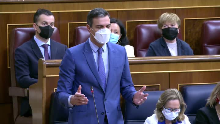 Pacto con el transporte esta semana y ayudas el 29, promete un Sánchez que equipara a Feijóo con Casado