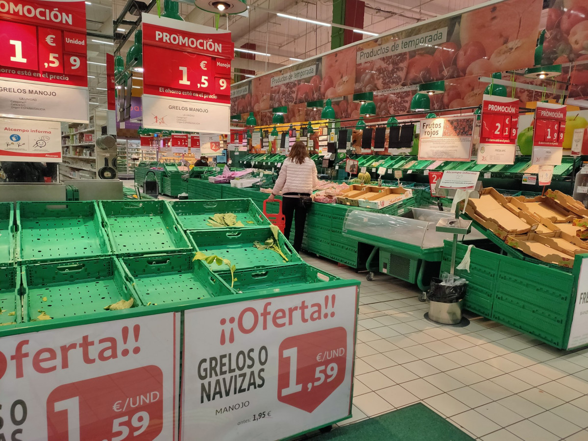 Desabastecimiento en el Alcampo de Vigo de Ester García Twitter