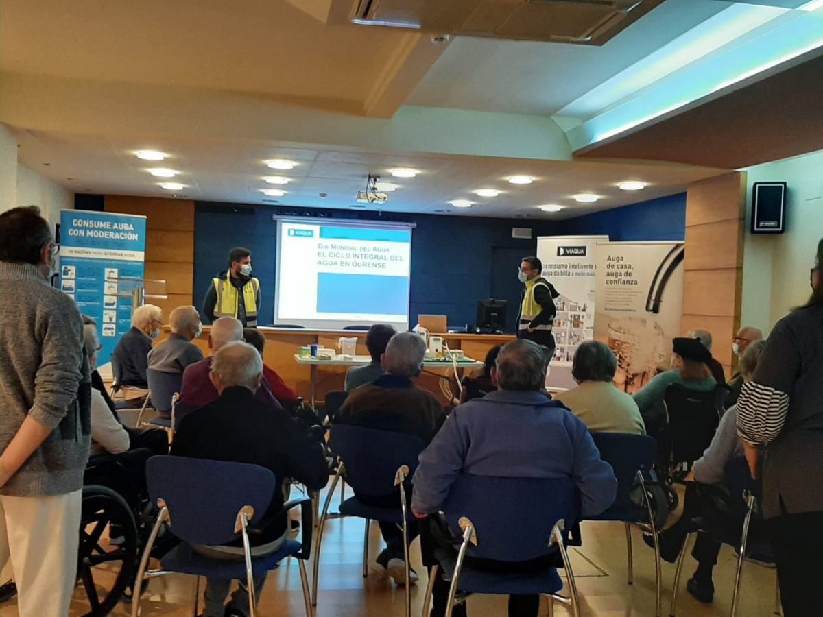 Celebraciu00f3n Du00eda Mundial da Auga VIAQUA no Centro Aixiu00f1a (2)