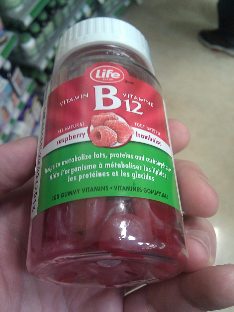 Bote de vitamina b12 en una foto de Icethim Flickr. Attribution 2.0 Generic CC BY 2.0