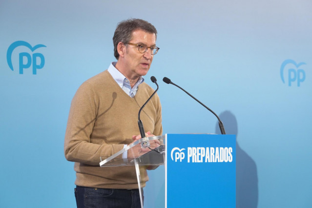 El candidato a la Presidencia del Partido Popular, Alberto Núñez Feijóo, participa en un acto del PP, a 25 de marzo de 2022, en Logroño.