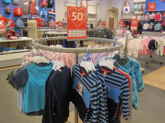 Los comerciantes esperan que éstas sean las rebajas de la recuperación