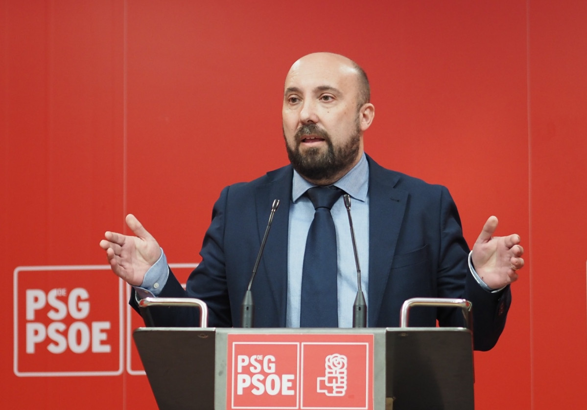 El secretario de Organización del PSdeG, José Manuel Lage, en rueda de prensa