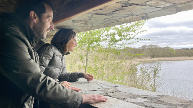 Ángeles Vázquez en su visita a Cospeito.