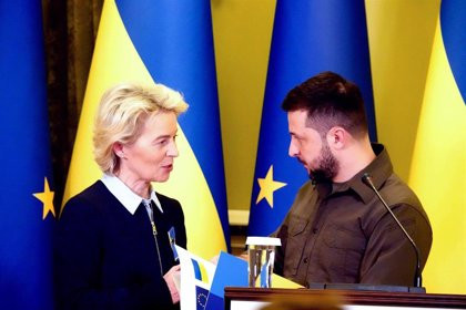 La reunión de Von der Leyen y Zelenski acerca a Ucrania a integrarse dentro de la Unión Europea