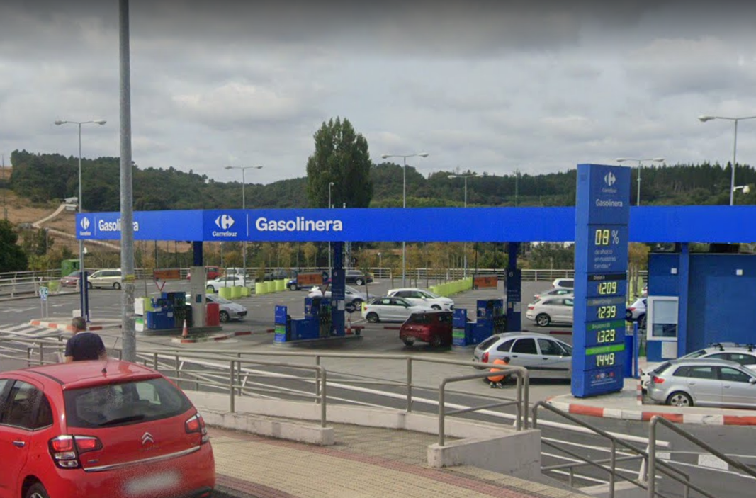 Gasolinera Carrefour de Vigo en una imagen de Google Street View