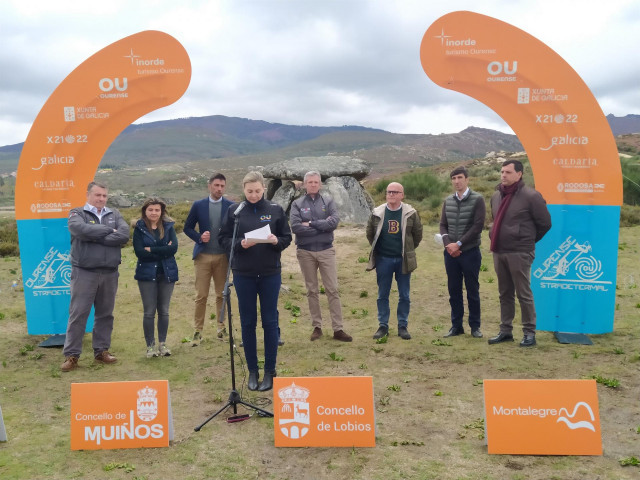 El vicepresidente primero de la Xunta de Galicia, Alfonso Rueda, y el presidente de la Diputación de Ourense, Manuel Baltar, han presentado la quinta edición de la prueba cicloturista Ourense Strade Termal