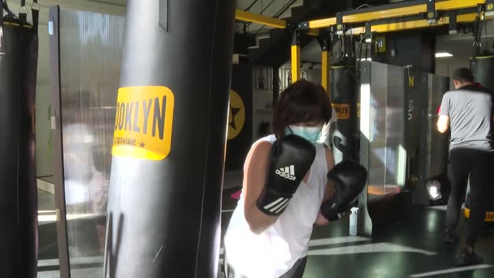 Farmacias y otros lugares donde sigue siendo obligatoria la mascarilla en interiores