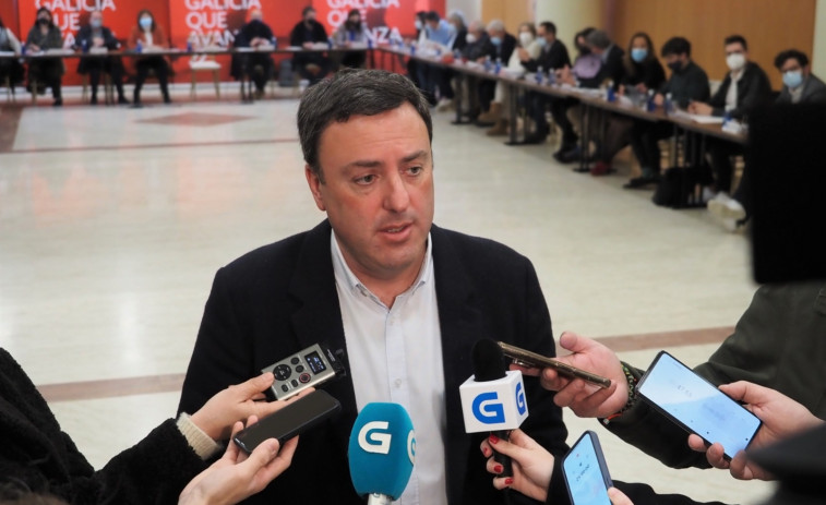 El líder del PSdeG y presidente de la Diputación da Coruña cancela su agenda tras dar positivo en Covid-19​
