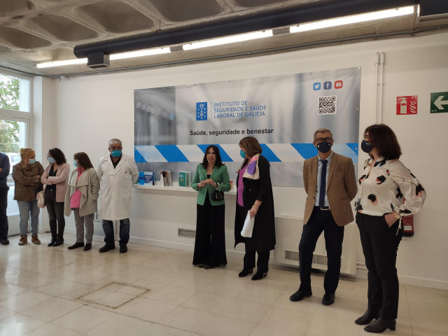 La conselleira de Emprego e Igualdade, María Jesús Lorenzana, ha inaugurado este martes en A Coruña la Escola Galega de Prevención del Instituto de Seguridade e Saúde Laboral de Galicia (Issga)