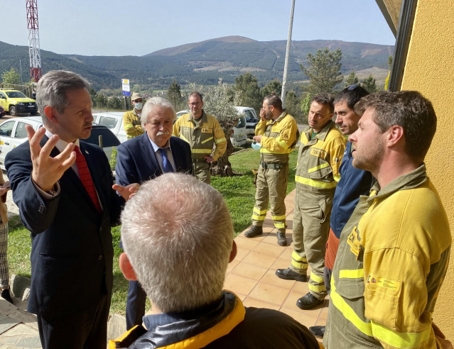 El delgado del Gobierno en Galicia, José Miñones, ha anunciado que el Gobierno destinará 3,8 millones para crear en la localidad ourensana de Laza una de las bases de prevención y extinción de incendios forestales 