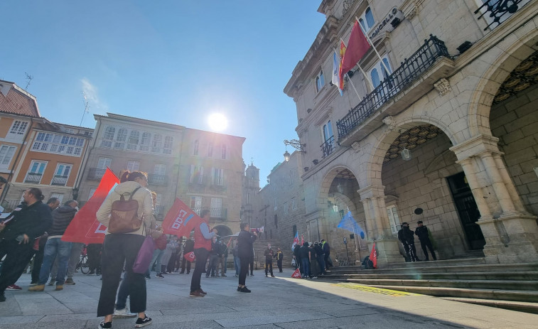 Buses urbanos de Ourense circulando sin la ITV en el segundo día de huelga, denuncia el comité de empresa