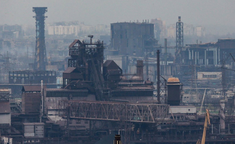 Rusia abre un nuevo frente en Odesa al atacar la ciudad portuaria mientras asedia la acería Azovstal
