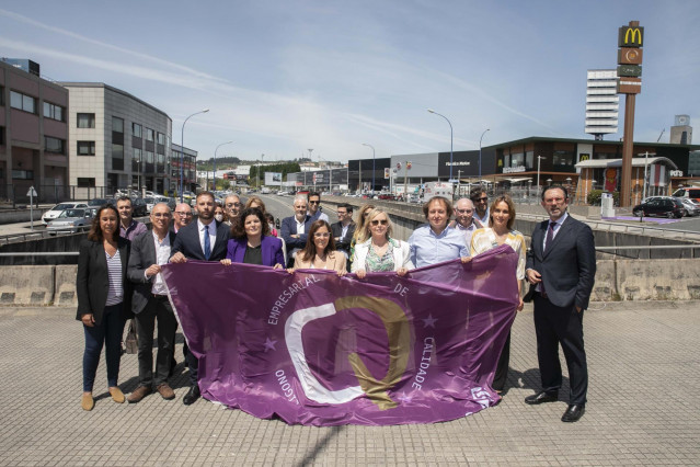 La alcaldesa de A Coruña, Inés Rey, en un acto en el polígono de Agrela