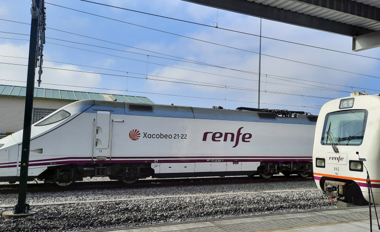Renfe amplía su oferta hasta las 28.500 plazas en trenes AVE y Alvia entre Galicia y Madrid con motivo del puente