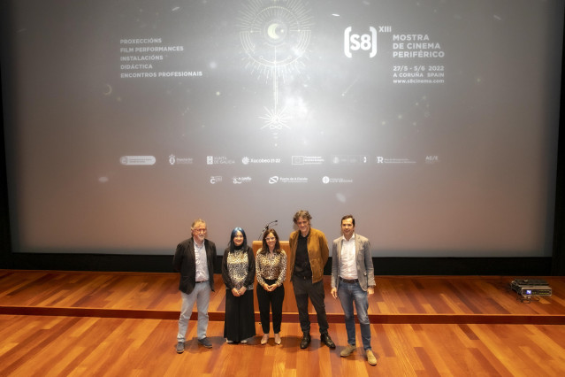 El director del (S8), Ángel Rueda, la alcaldesa de A Coruña, Inés Rey, el diputado de Cultura de la Diputación de A Coruña, Xurxo Couto, y el director de Agadic, Jacobo Sutil, han presentado la programación de la décimo tercera edición del festival