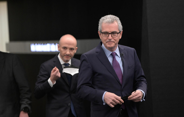 Archivo - El presidente de Inditex, Pablo Isla (d), y el consejero delegado Óscar García Maceiras (i), en la presentación de los resultados de 2022, en Arteixo, a 16 de marzo de 2022, en A Coruña, Galicia (España). Durante la rueda de prensa han informado