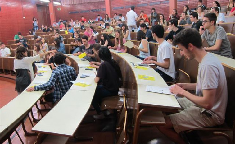 ​A Mesa protesta contra Educación por no premiar los trabajos universitarios en gallego