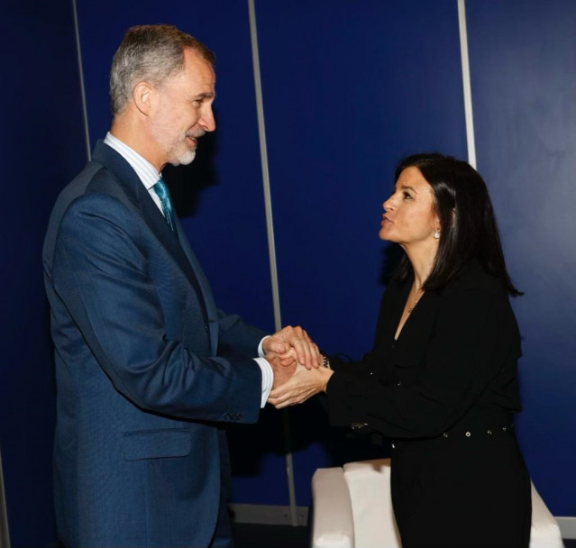 El rey Felipe VI con María José de Pazos.