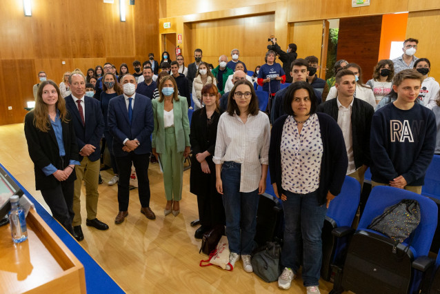 El conselleiro de Sanidade, Julio García Comesaña, en el acto de entrega de premios del VIII Concurso de curtametraxes relacionado con la donación y los trasplantes y el IV Concurso de carteles para escolares.