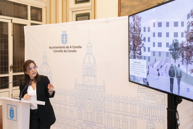 La alcaldesa de A Coruña, Inés Rey, en rueda de prensa