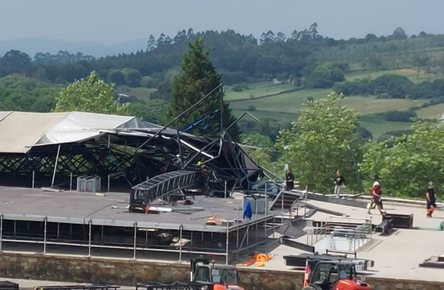 Desplome del escenario de O Son do Camiu00f1o en una imagen de RTVE