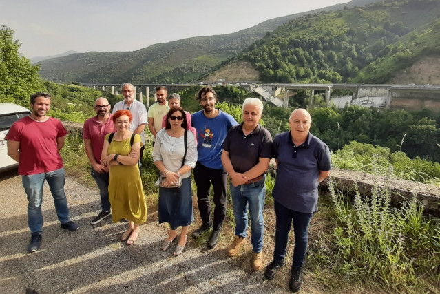 Representantes institucionales del BNG de los distintos ayuntamientos afectados por el desplome del viaducto de la A-6