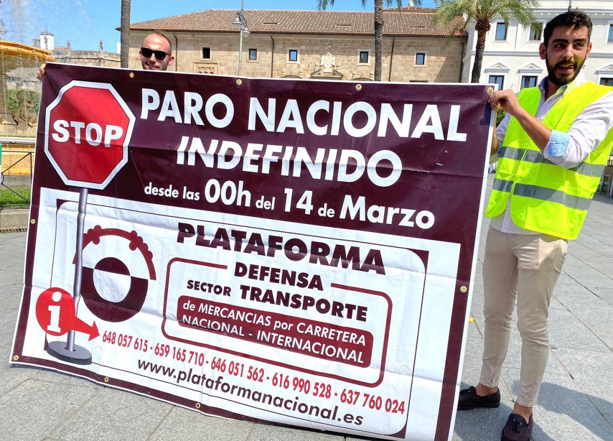 Protesta de la Plataforma Nacional en Defensa del SEctor del Transporte en Extremadura a principios de junio en una foto de Juan Parejo del Grupo Parlamentario del PP en Extremadura