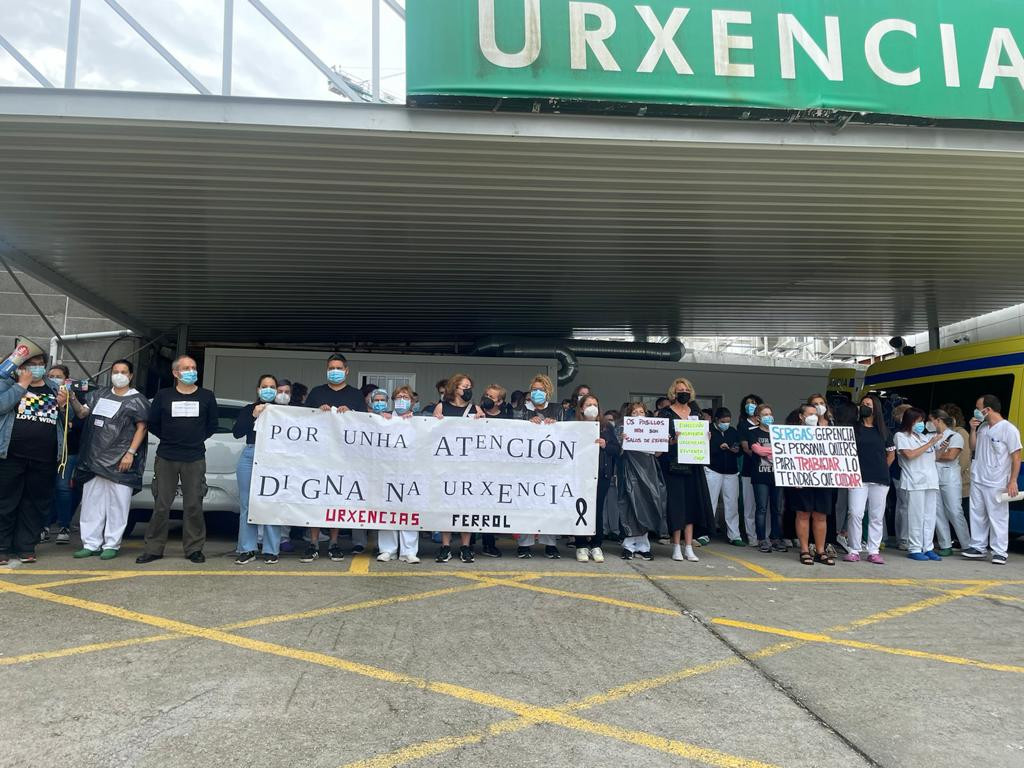 Protesta contra la falta de medios en la urgencias del Hospital Marcide del SERGAS en Ferrol el 23 de junio de 2022