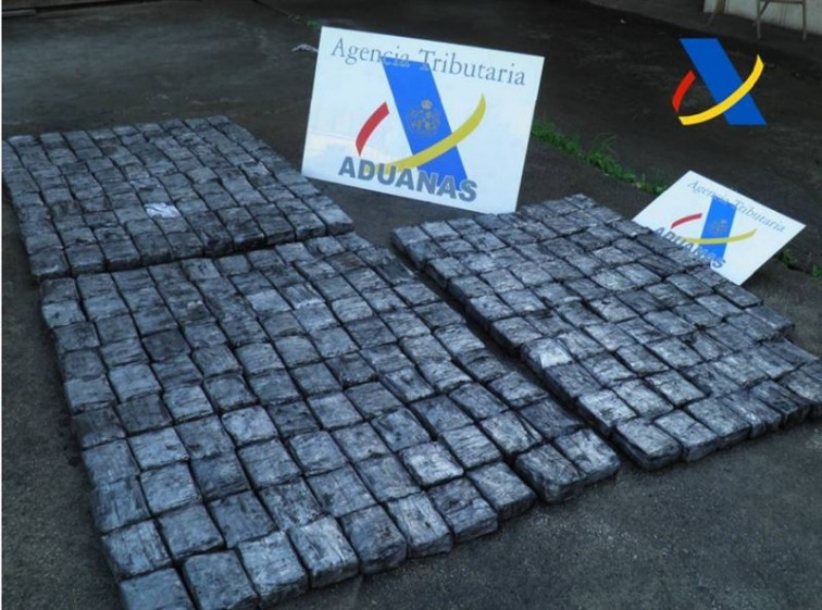 Atopan 250 kg de cocaína ocultos nun contenedor na Coruña