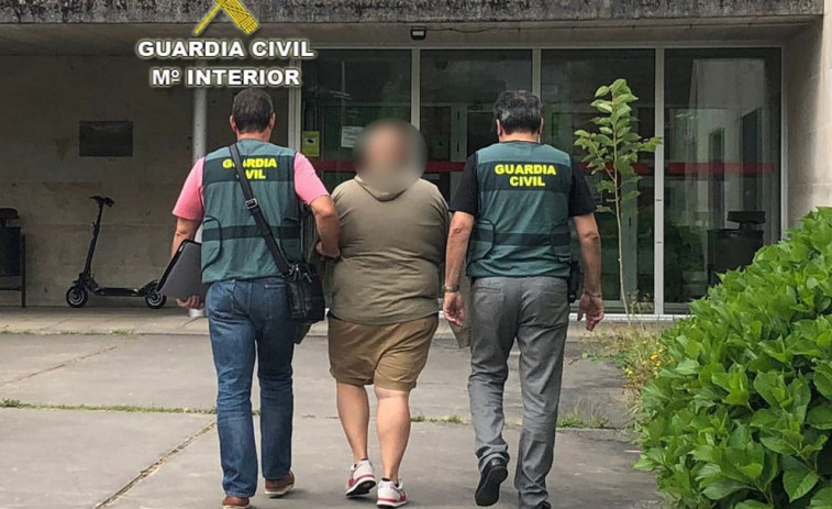 Detenidas dos vecinas de Poio por estafar 525.000 euros en ventas a crédito desde una gasolinera de O Deza